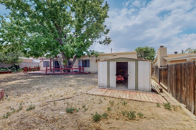 Building Photo - 7309 Coulson Dr NE