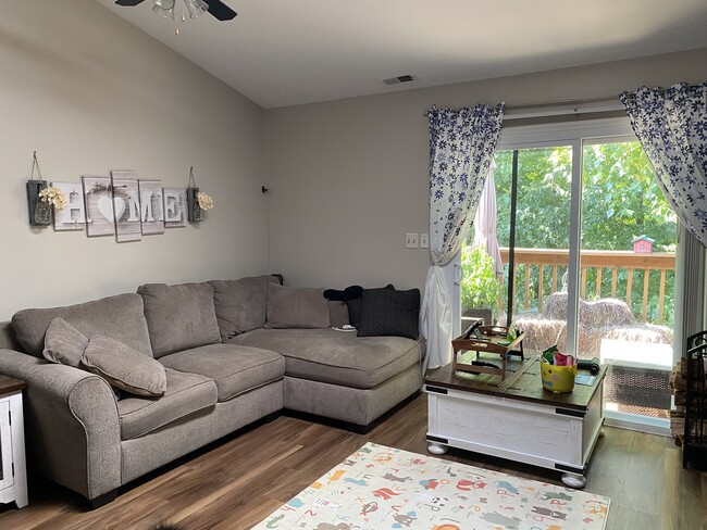 Living room with fireplace - 1726 Rosewood Ct