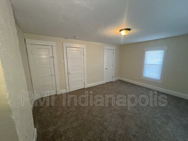 Building Photo - 1821 Grand Ave