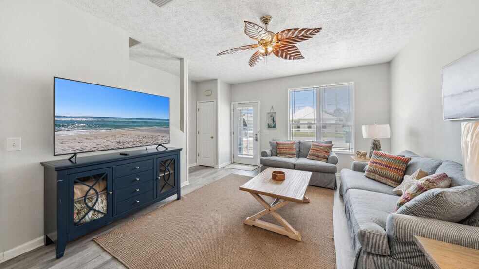 Primary Photo - 5726 Beach Dr