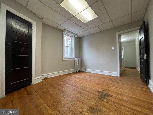 Building Photo - 1784 Brill St