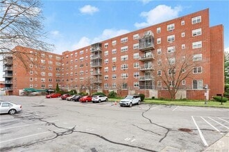 Building Photo - 27 Northill St