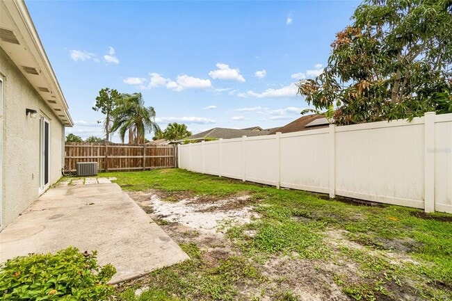 Building Photo - 10105 Sea spray Pl