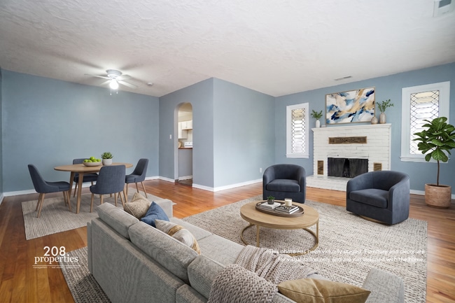 Building Photo - 1517 Chrisway Dr