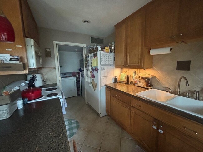 Building Photo - 17307 Nordway Dr