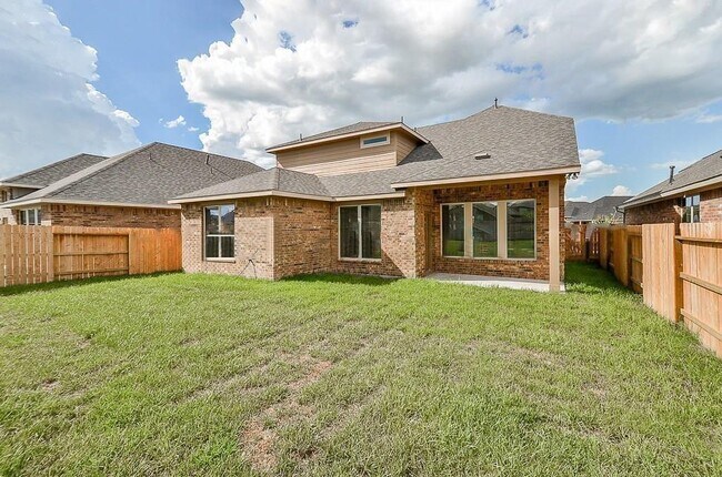 Building Photo - 19323 Hays Spring Dr