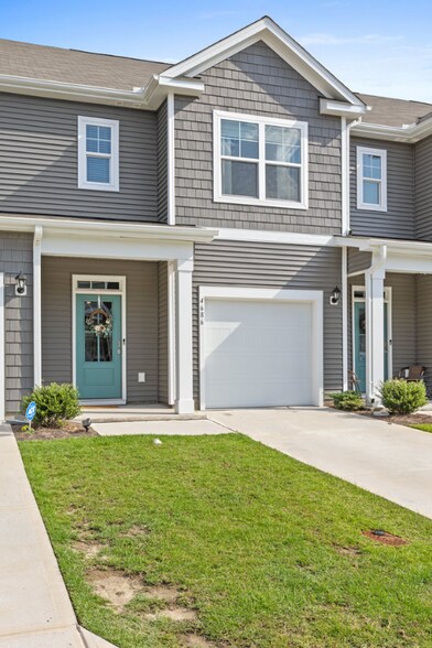 Building Photo - 4686 Wildaire Ln