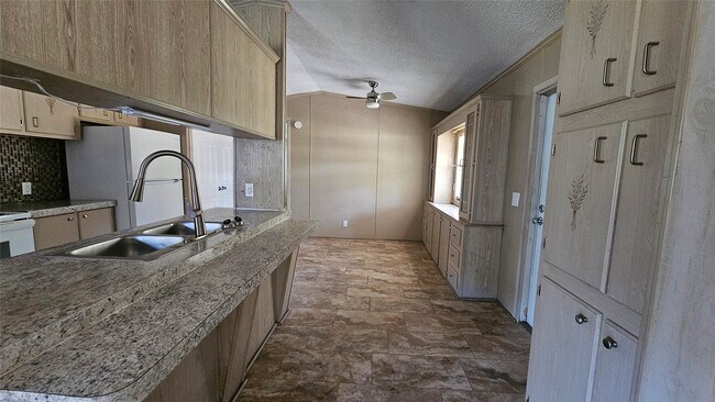 Building Photo - 19715 Turtle Dove Ln