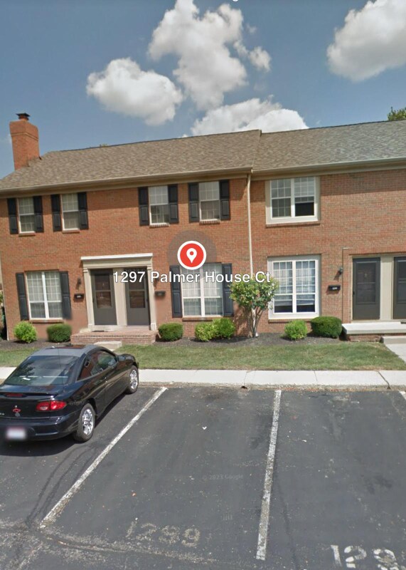 Primary Photo - 1295-1305 Palmer House Ct