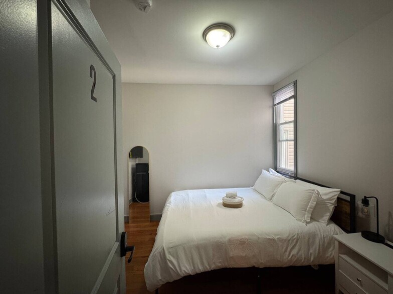 Building Photo - 157 Bidwell Ave