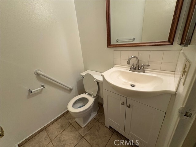 Building Photo - 1123 E La Deney Ct