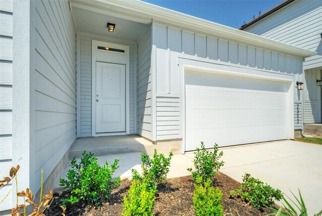 Building Photo - 2312 Castillo Dr