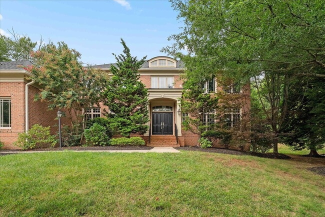 Building Photo - Your New Home Awaits