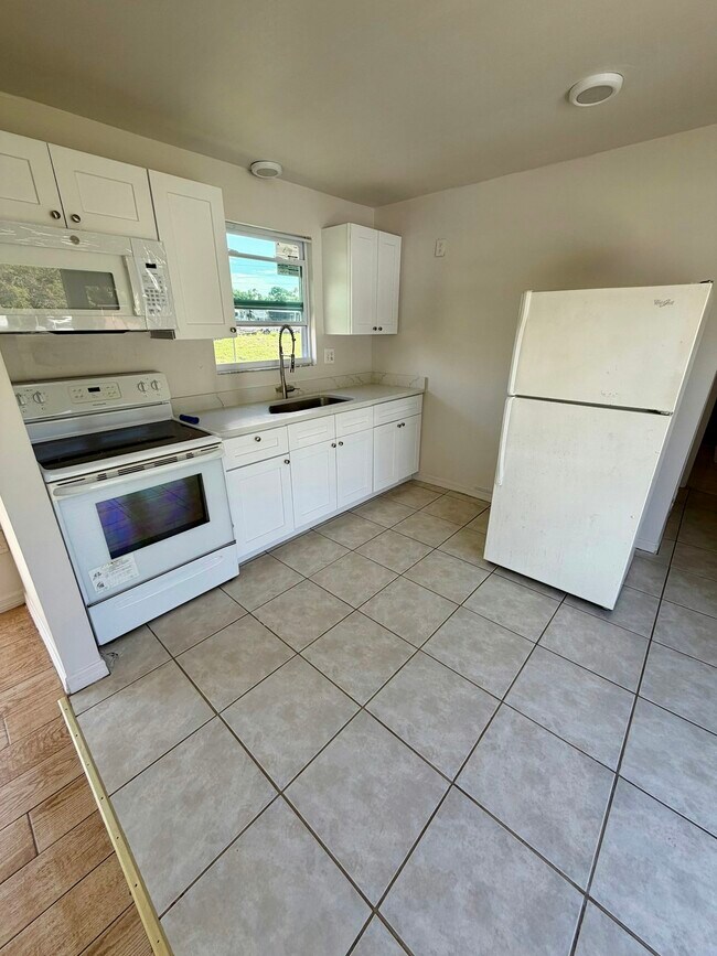 Building Photo - 8134 Krag Dr
