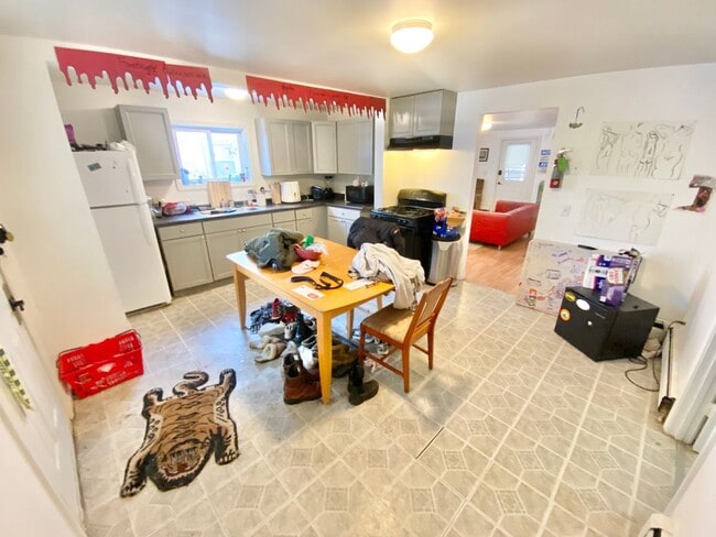 Building Photo - 48 Intervale Ave