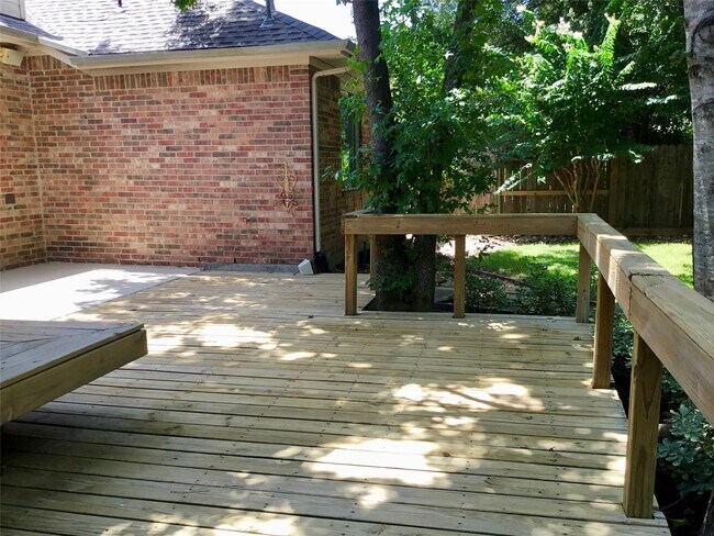 Building Photo - 14 Heron Hollow Ct