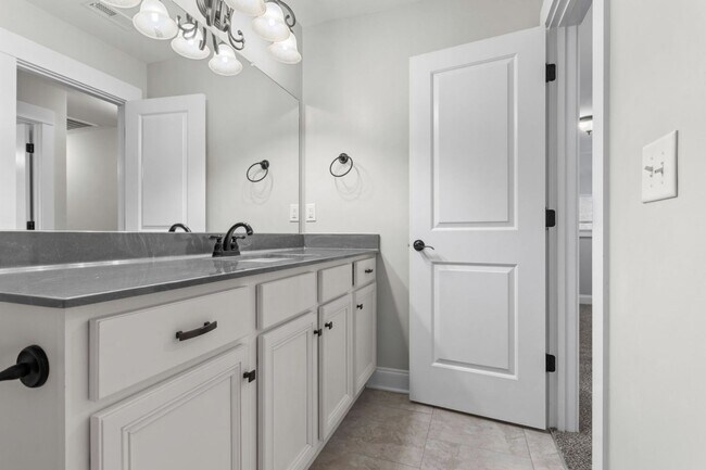 Building Photo - 3BR Home with Bonus Loft & Spa-Inspired Primary Suite