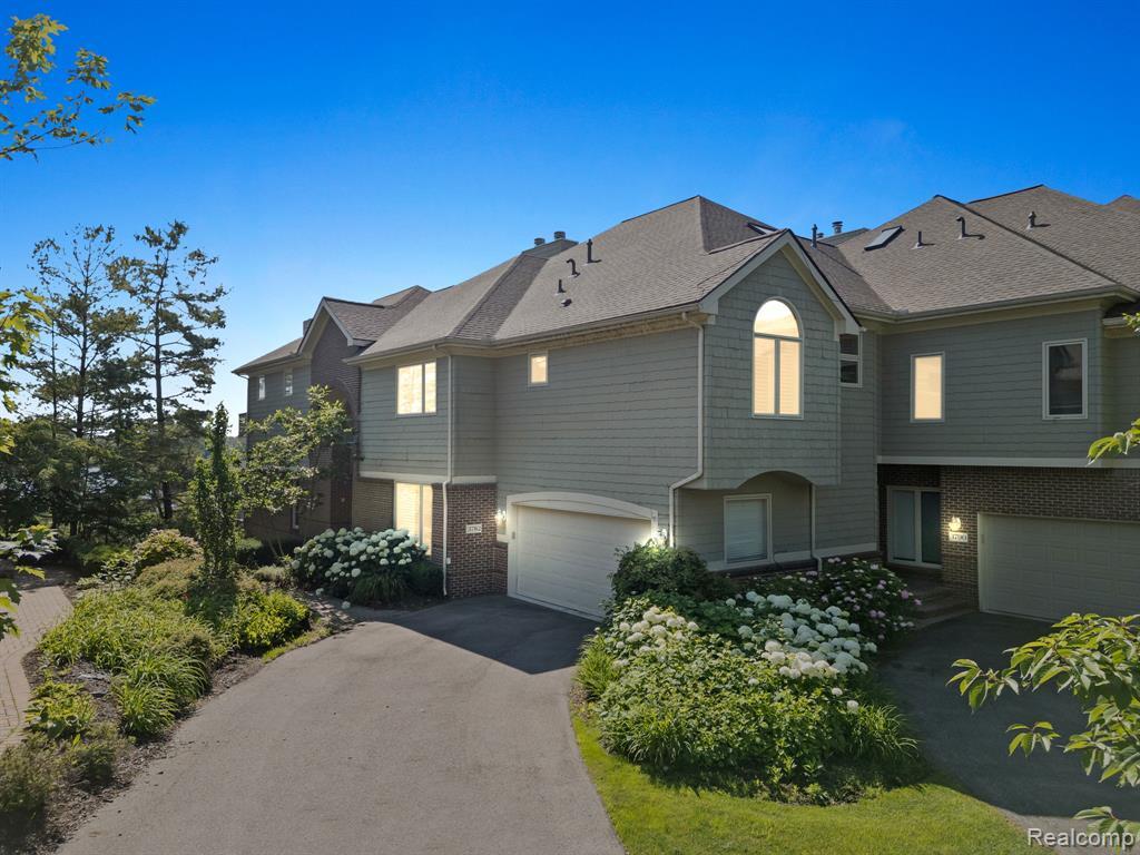Building Photo - 3782 Pine Lake Knoll Dr