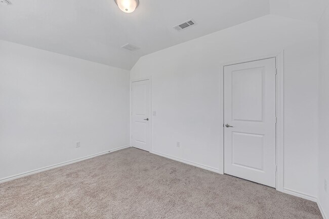 Building Photo - 15702 Rosemary Hl Ln