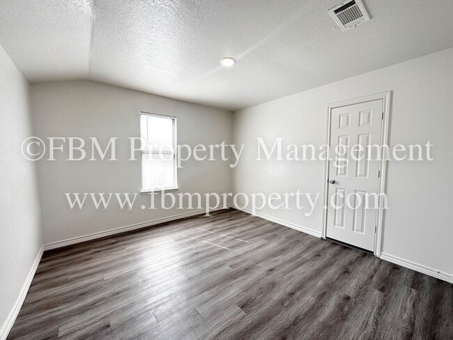 Building Photo - 203 Ave B