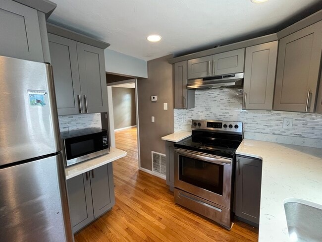 Building Photo - 949 Dorchester Ave