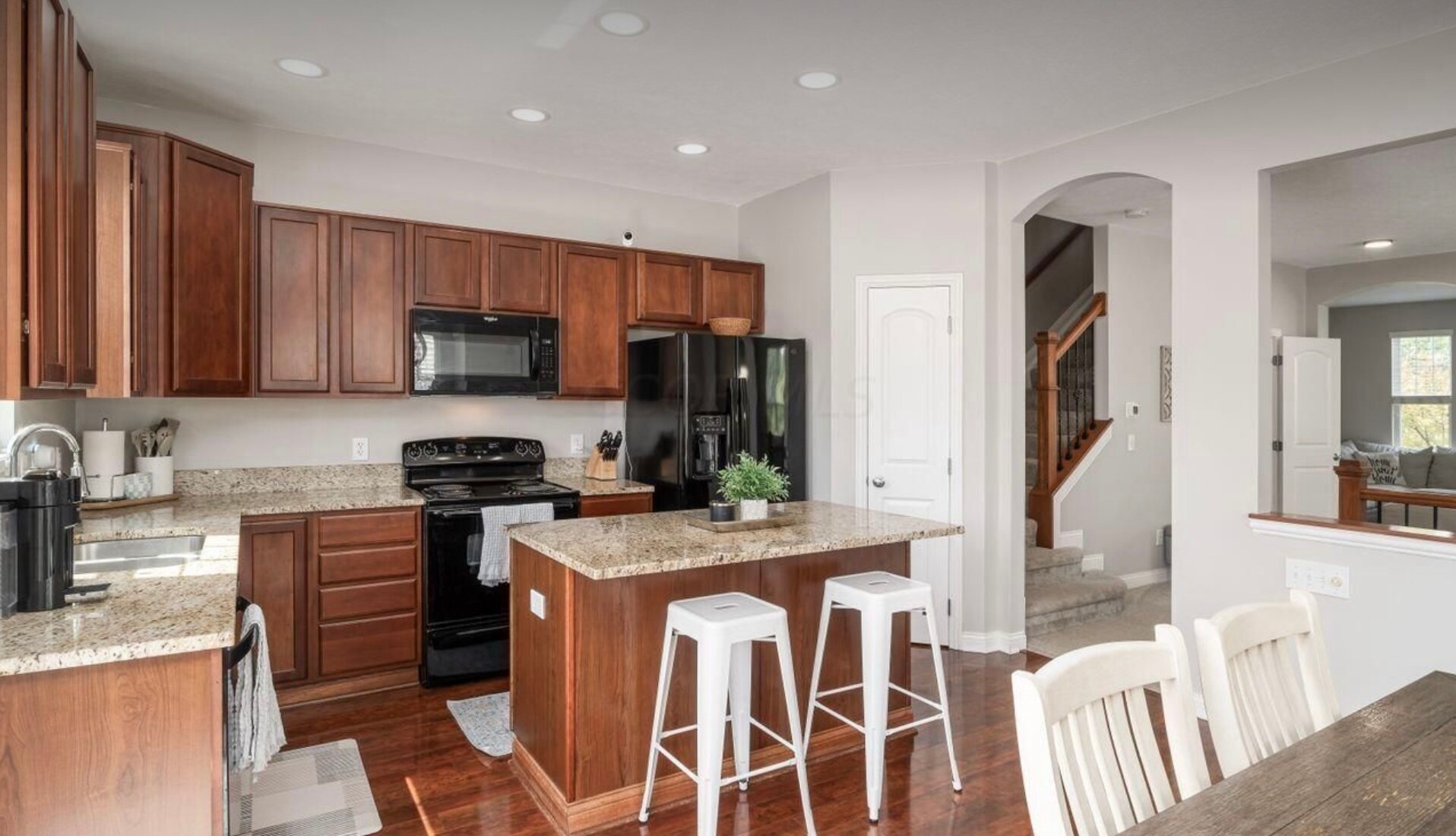 Building Photo - 6305 Chetti Dr