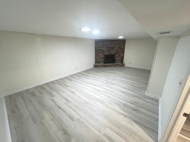 Building Photo - 39 Berkshire Dr