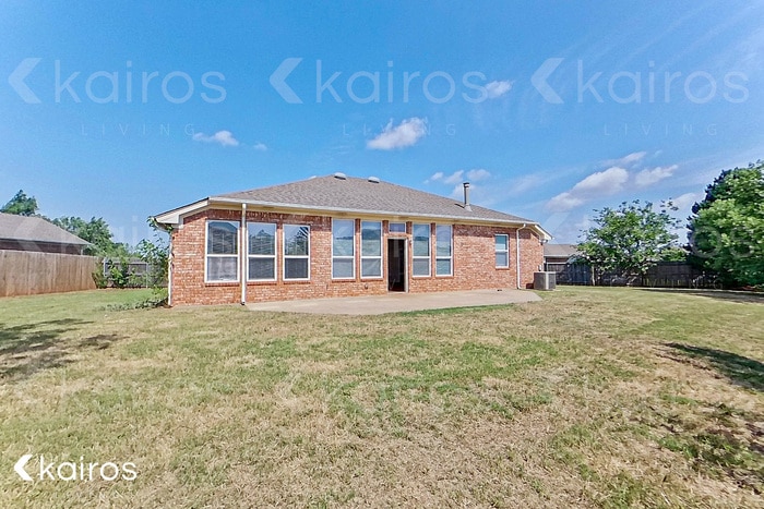 Building Photo - 2324 NW 161st Terrace