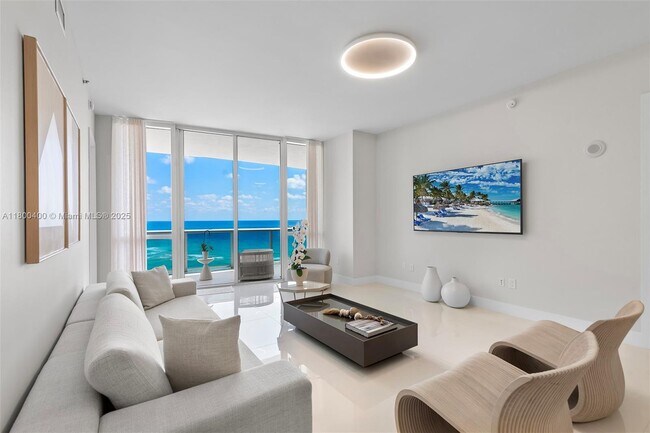 Building Photo - 16001 Collins Ave