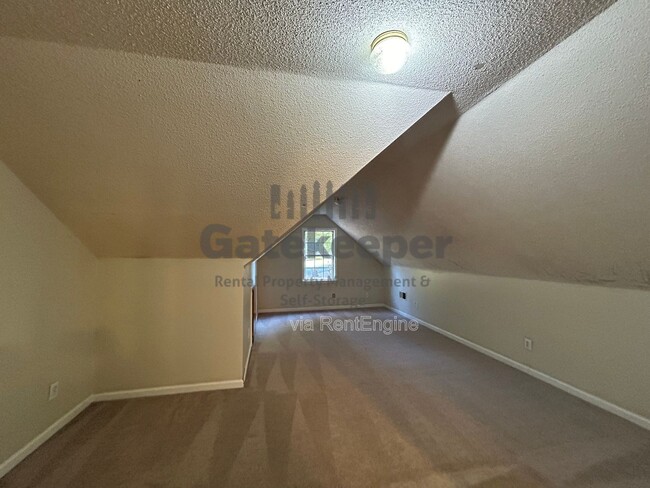 Building Photo - 94 Barrington Ridge Ct