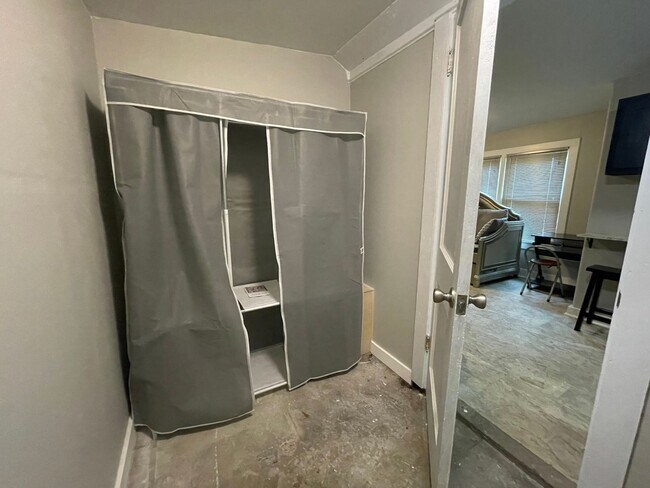 Building Photo - Studio apartment in Cairo, Georgia
