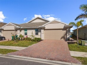 Building Photo - 1117 Rolling Brk Ln