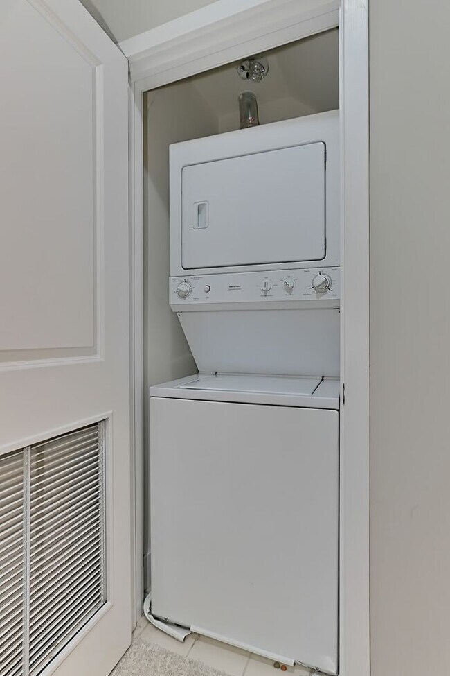 Building Photo - Unique Two-Level Condo