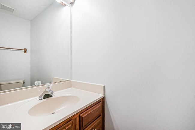 Building Photo - 529 Coral Reef Dr