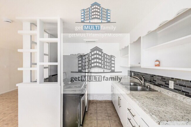 Building Photo - 1402 W Mercer Ln