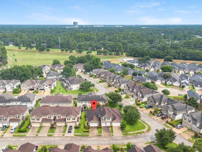 Building Photo - 16010 Sweetwater Fields Ln