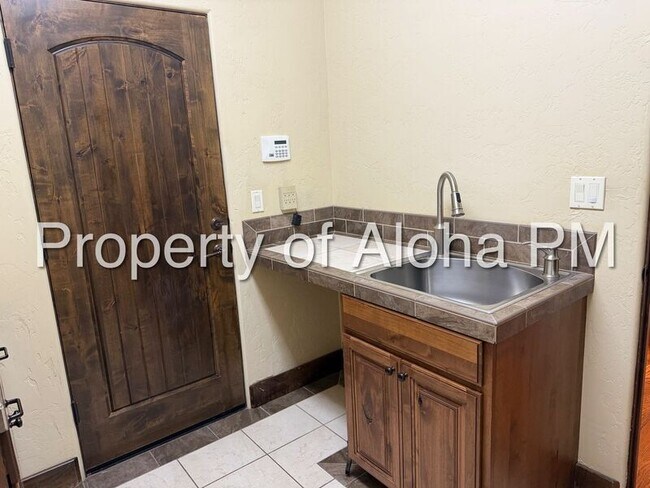 Building Photo - 129 E Cholla Hills St