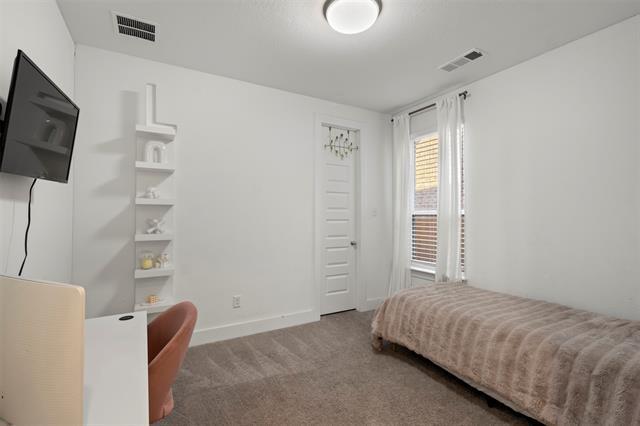 Building Photo - 12301 Penson St