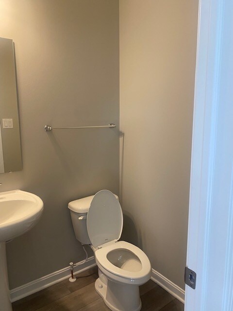 1/2 bath - 183 Lockheed Dr