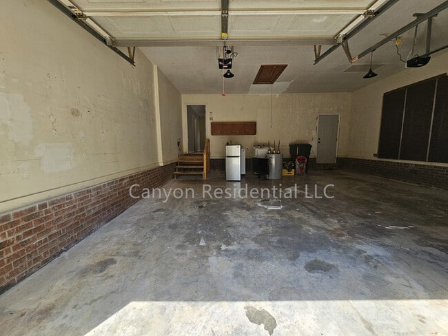 Building Photo - 101 Overlook Ct