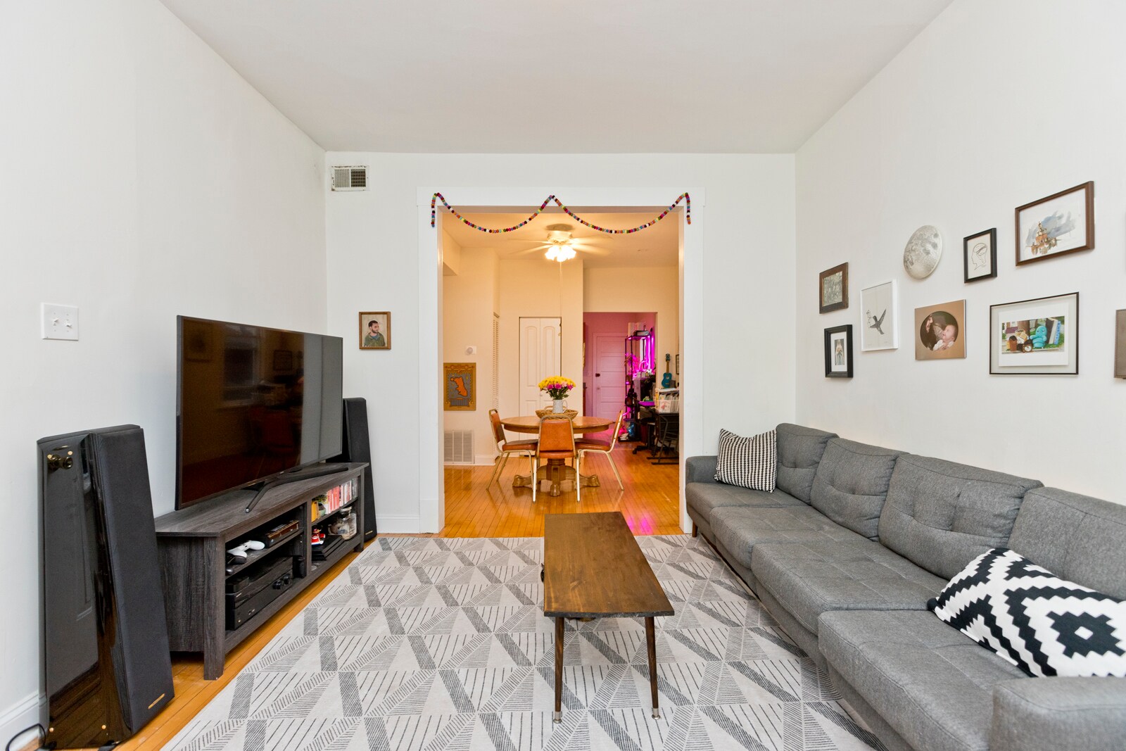 Building Photo - 3841 N Bernard St