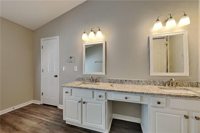 Building Photo - 4174 Glenaire Way NW