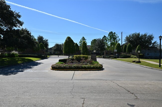 Building Photo - 1126 Sopris Dr