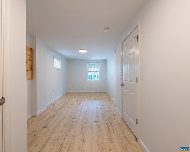 Building Photo - 2308 Center Ave