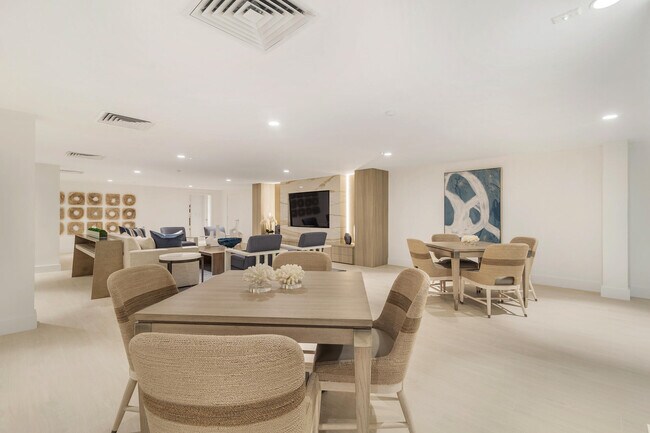 Building Photo - 2773 S Ocean Blvd