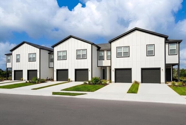 Building Photo - 8695 Elmo Ln