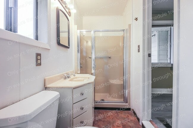 Building Photo - 3636 SE 77th Ave