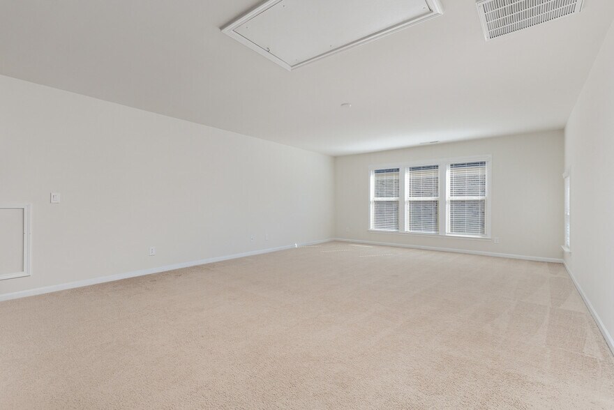 Building Photo - 9909 Woodland Watch Ct