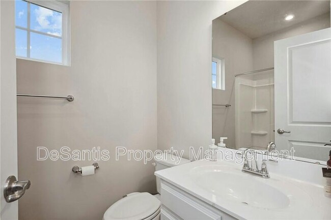 Building Photo - 416 Scharberry Ln