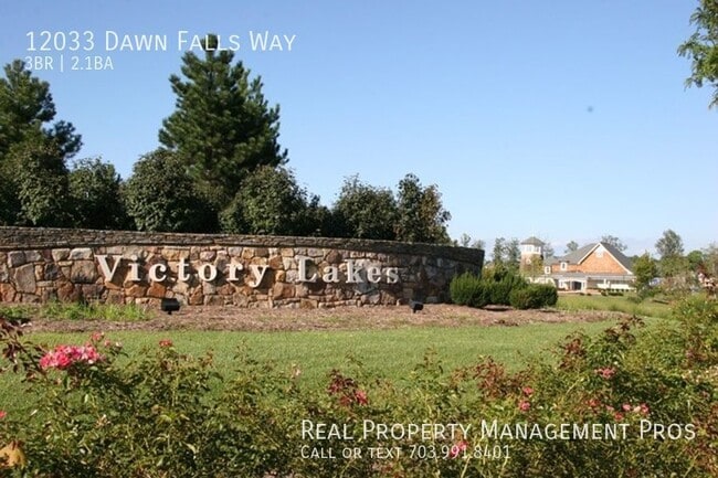 Building Photo - 12033 Dawn Falls Way